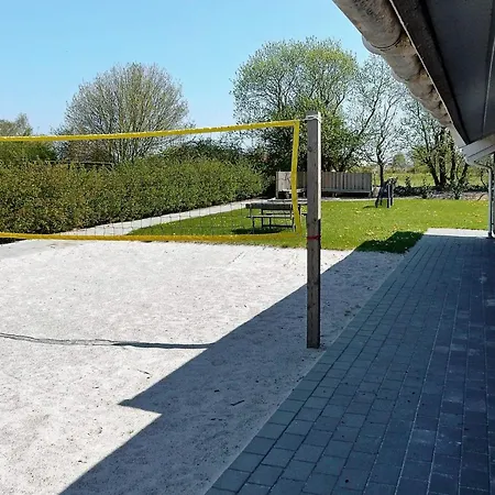 Family Fun By The Sea - By Traum *